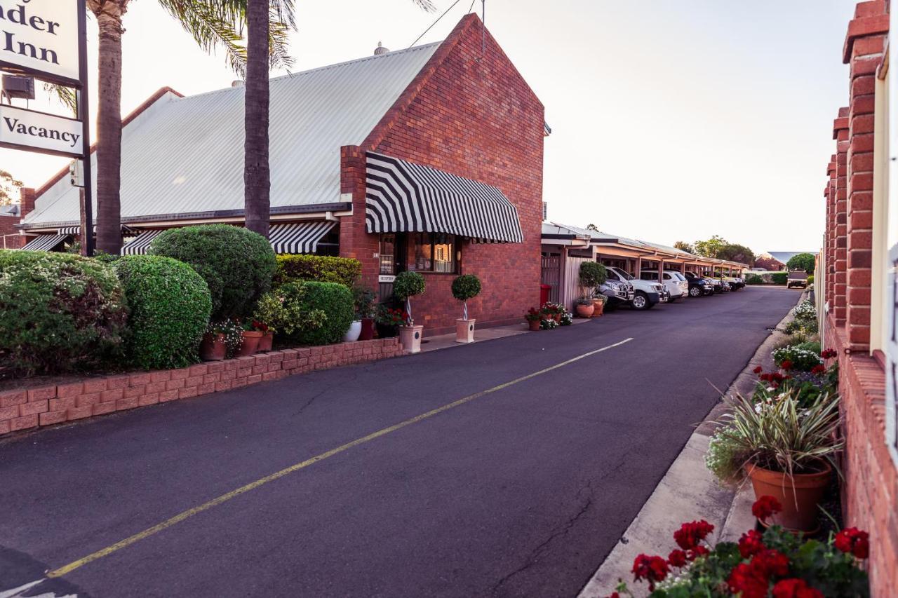 Country Pathfinder Motor Inn Dalby Exterior photo