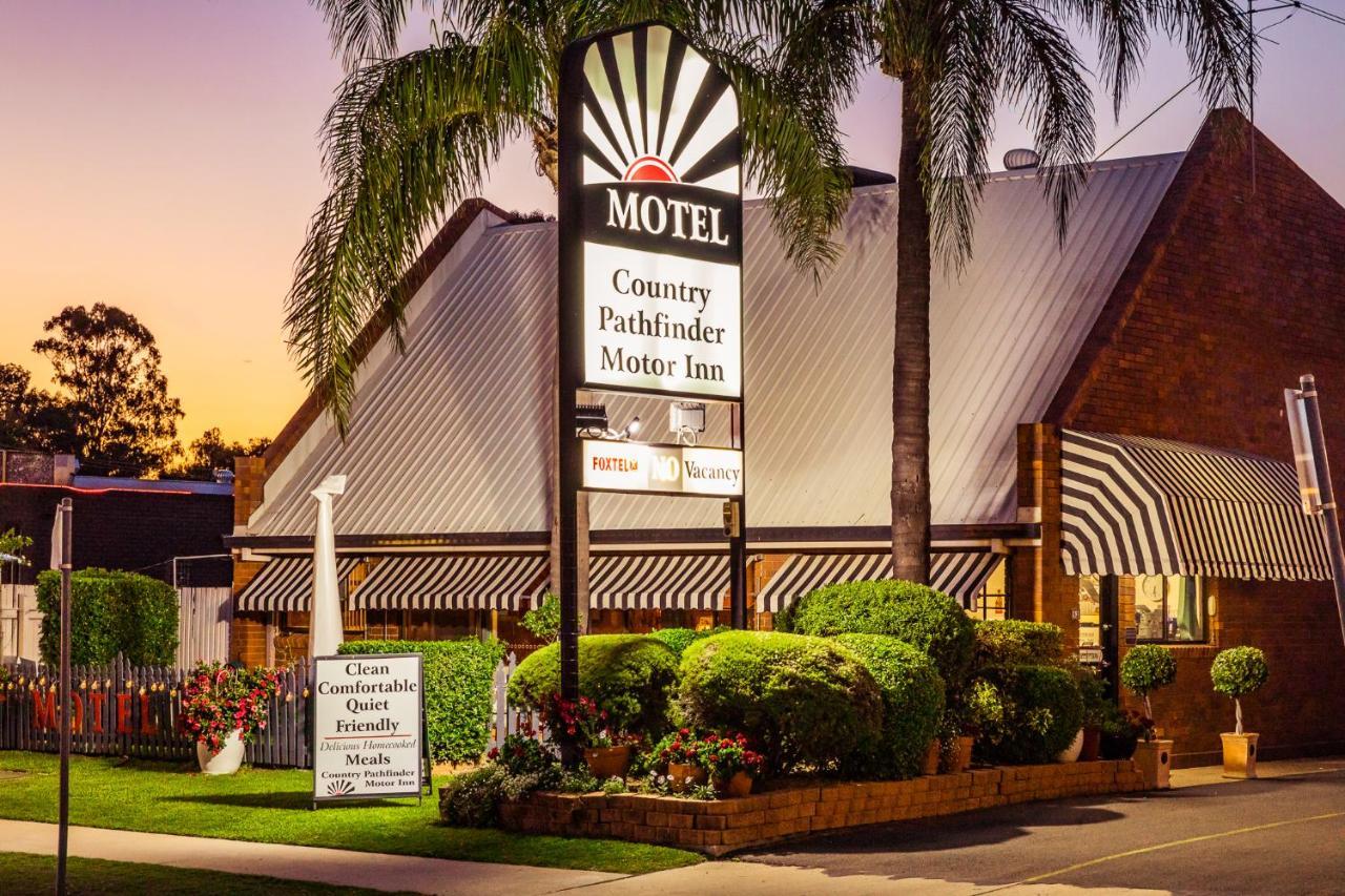 Country Pathfinder Motor Inn Dalby Exterior photo